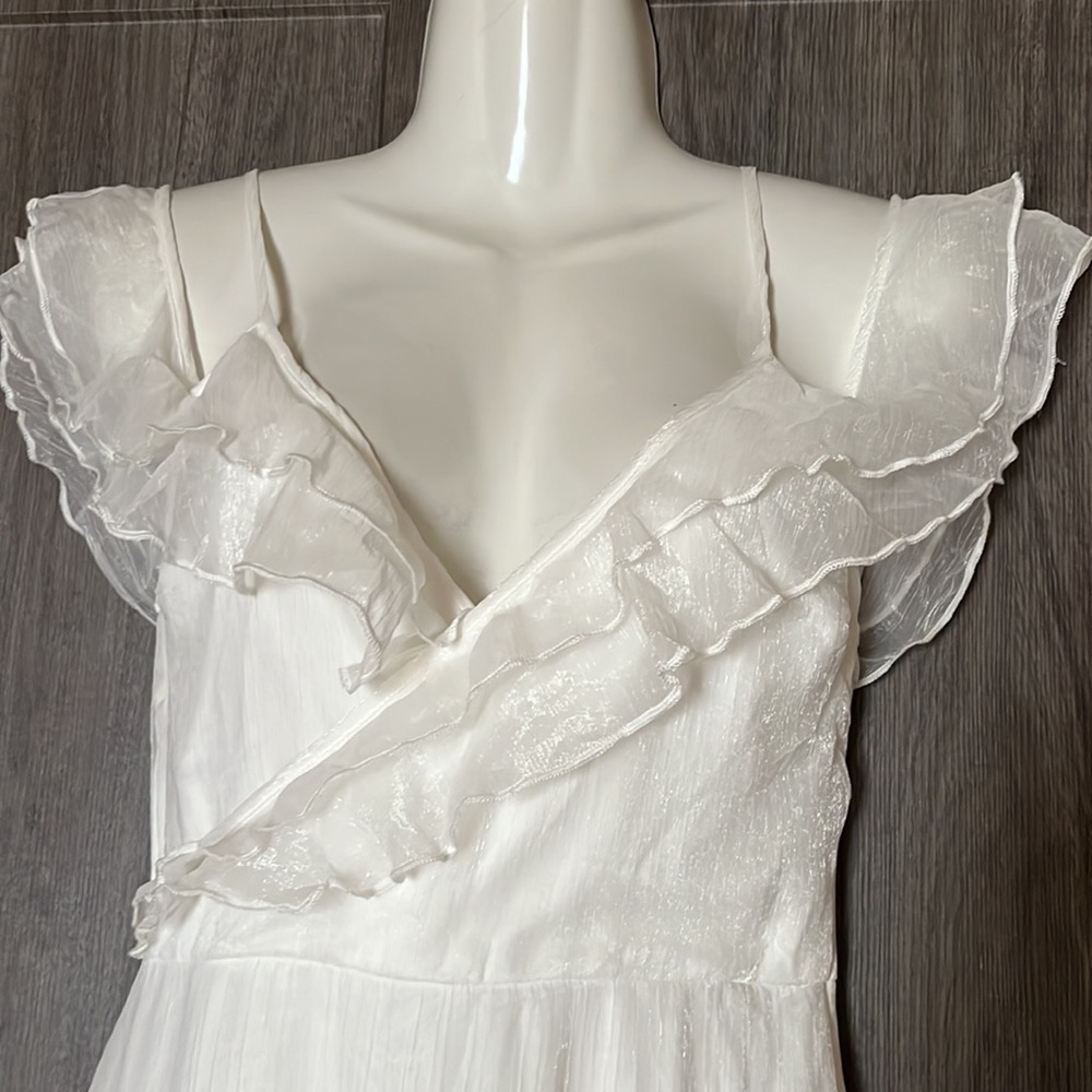 Lulu’s Ruffles White dress 👗 - Picture 5 of 14